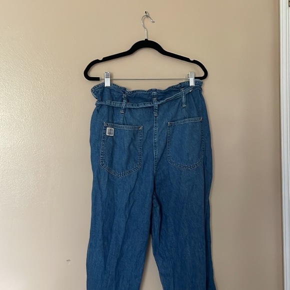 Polo Ralph Lauren
Indigo Paperbag Jeans - Picture 5 of 7